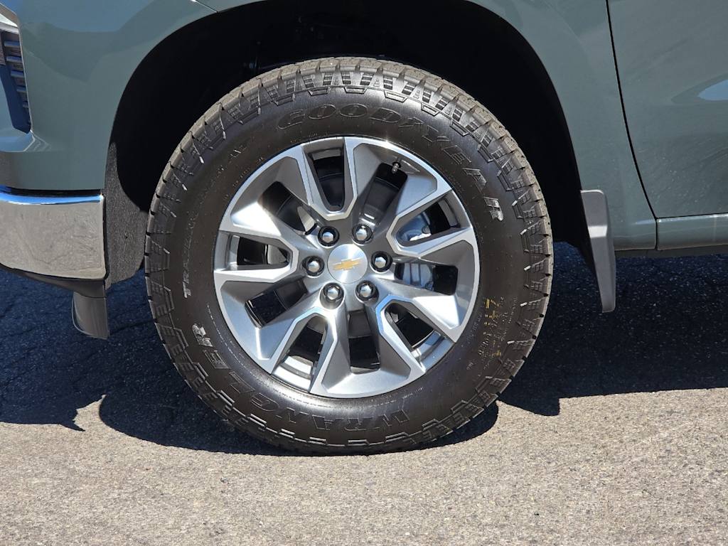 Thumbnail: 2026 Chevrolet Silverado 1500 - 8