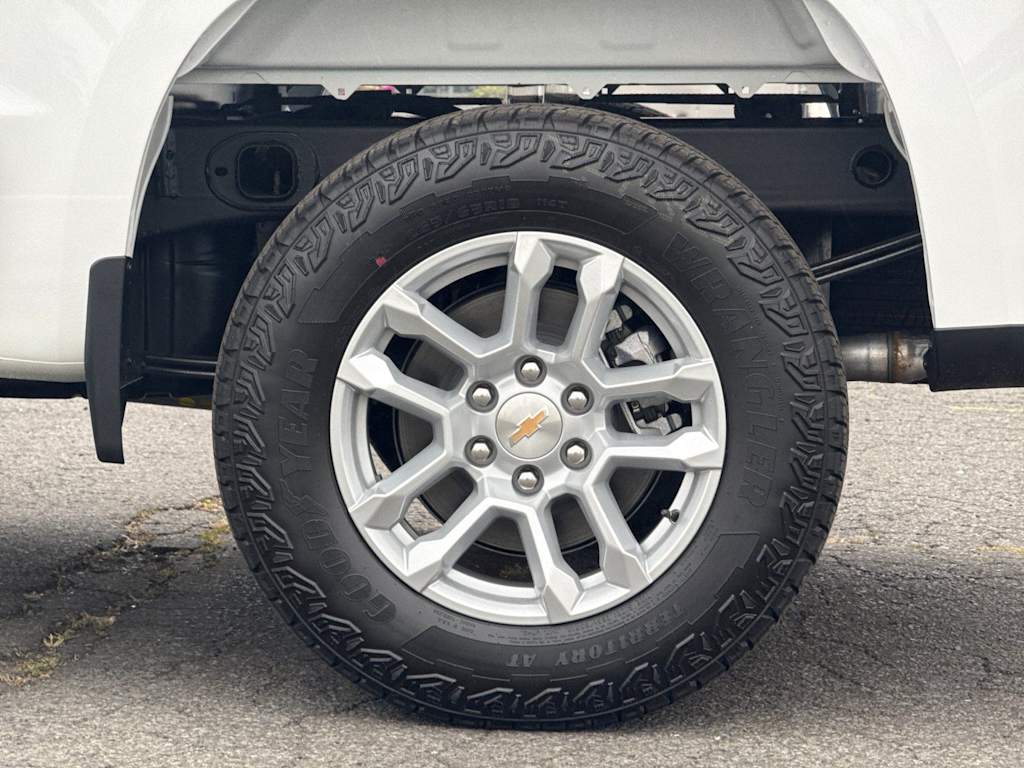 Thumbnail: 2026 Chevrolet Silverado 1500 - 8