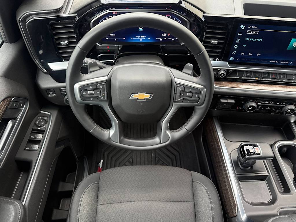 Thumbnail: 2026 Chevrolet Silverado 1500 - 11