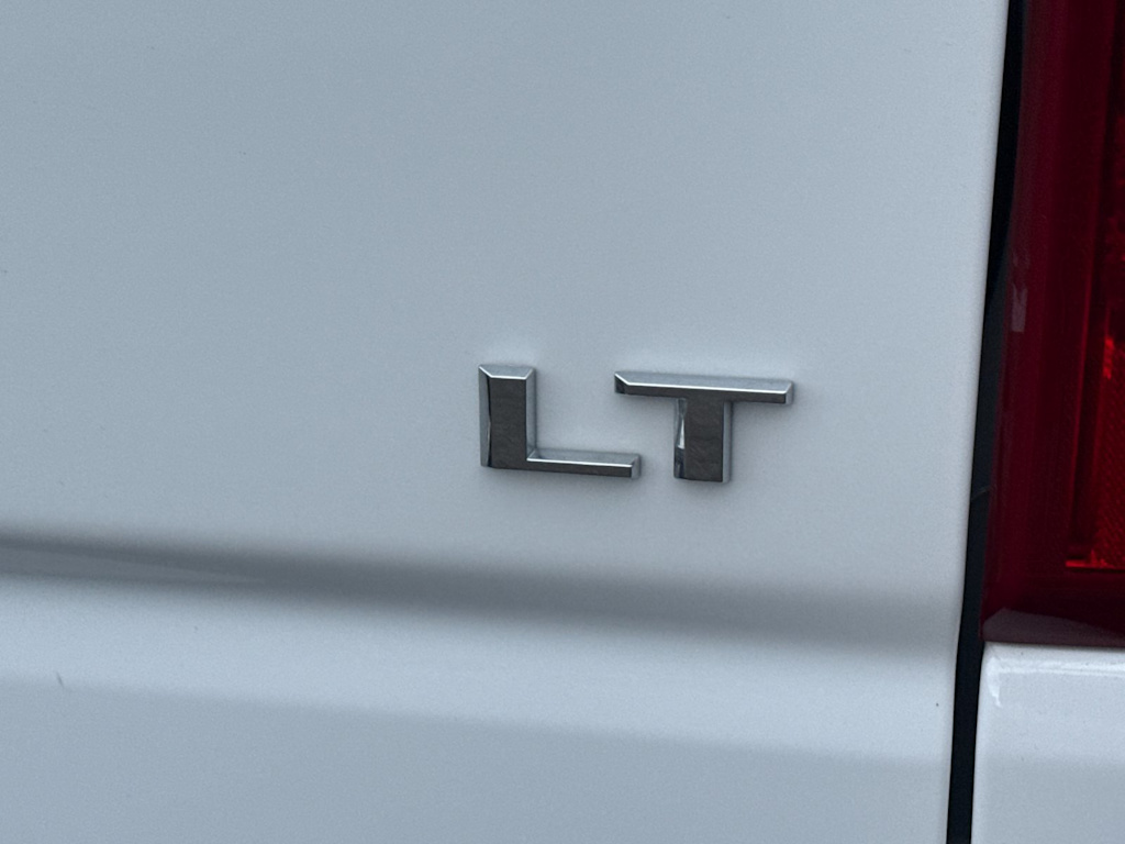 Thumbnail: 2026 Chevrolet Silverado 1500 - 6