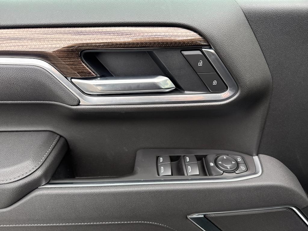 Thumbnail: 2026 Chevrolet Silverado 1500 - 21