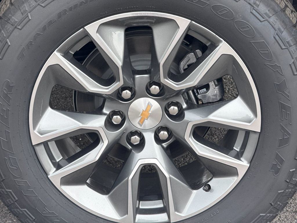 Thumbnail: 2026 Chevrolet Silverado 1500 - 8