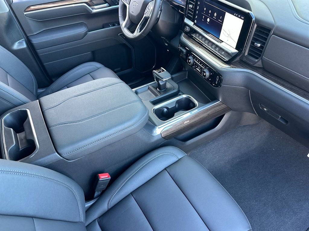 Thumbnail: 2026 Chevrolet Silverado 1500 - 8