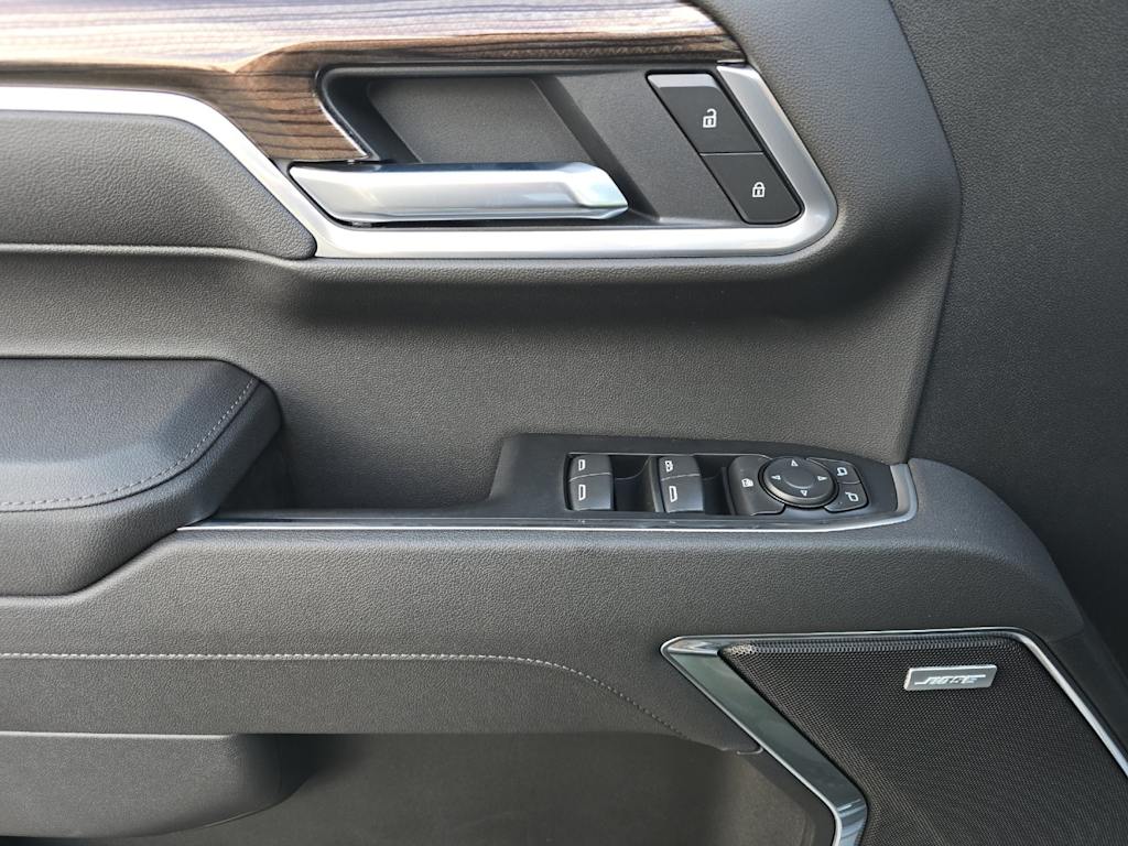 Thumbnail: 2026 Chevrolet Silverado 1500 - 19