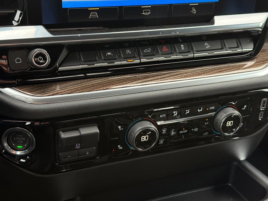 Thumbnail: 2026 Chevrolet Silverado 1500 - 23