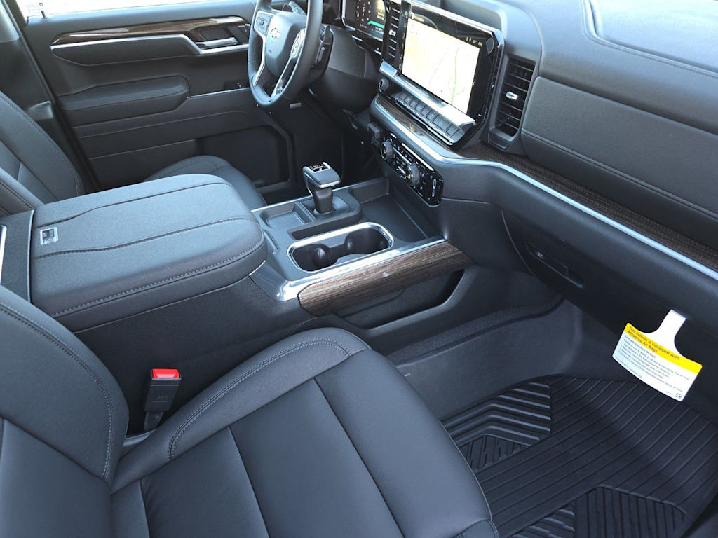 Thumbnail: 2026 Chevrolet Silverado 1500 - 12