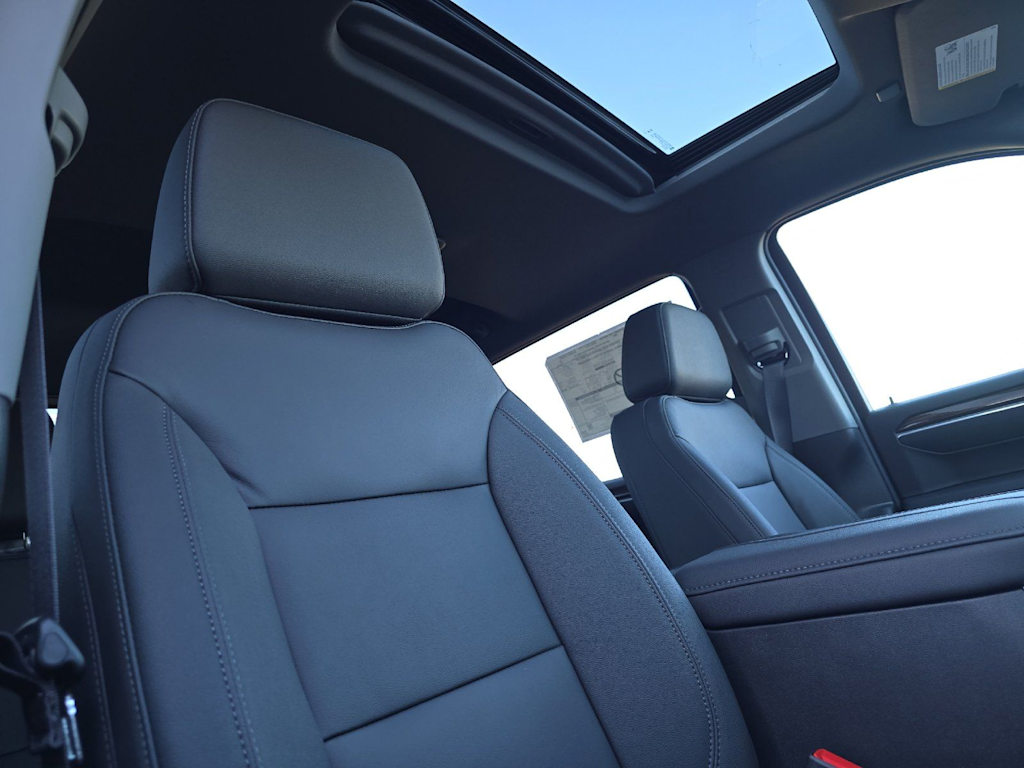 Thumbnail: 2026 Chevrolet Silverado 1500 - 10