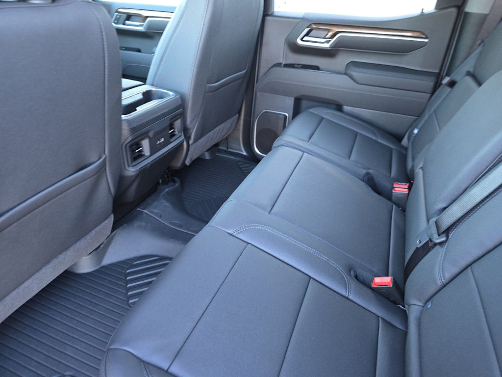 Thumbnail: 2026 Chevrolet Silverado 1500 - 11