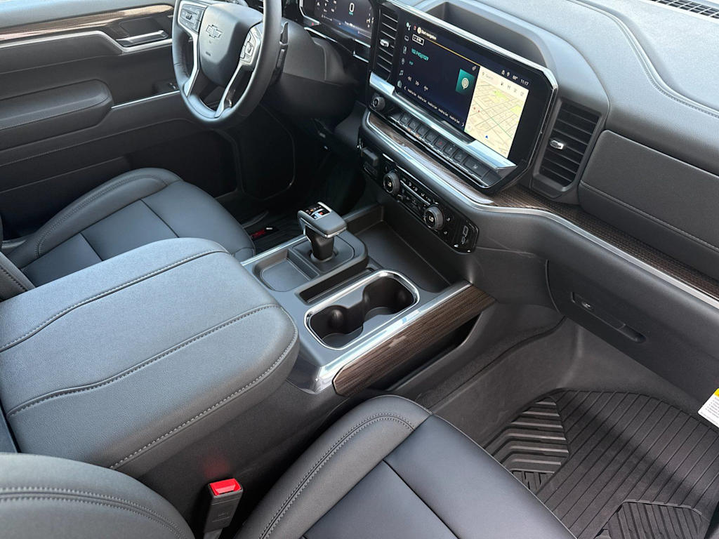 Thumbnail: 2026 Chevrolet Silverado 1500 - 12