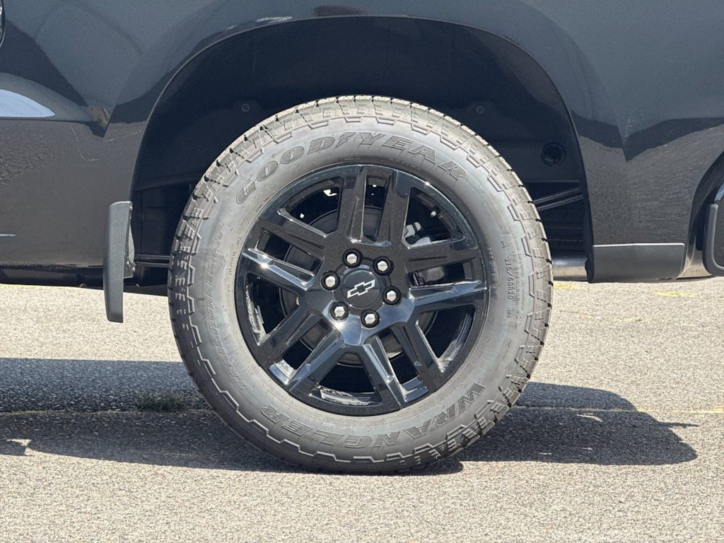 Thumbnail: 2026 Chevrolet Silverado 1500 - 8