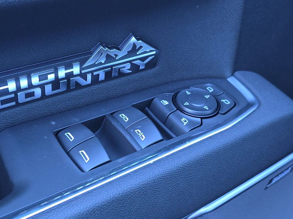 Thumbnail: 2026 Chevrolet Silverado 1500 - 7