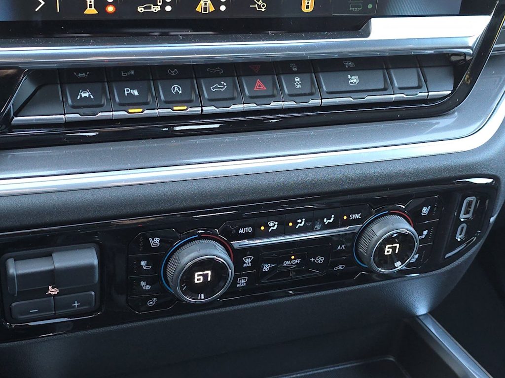 Thumbnail: 2026 Chevrolet Silverado 1500 - 24