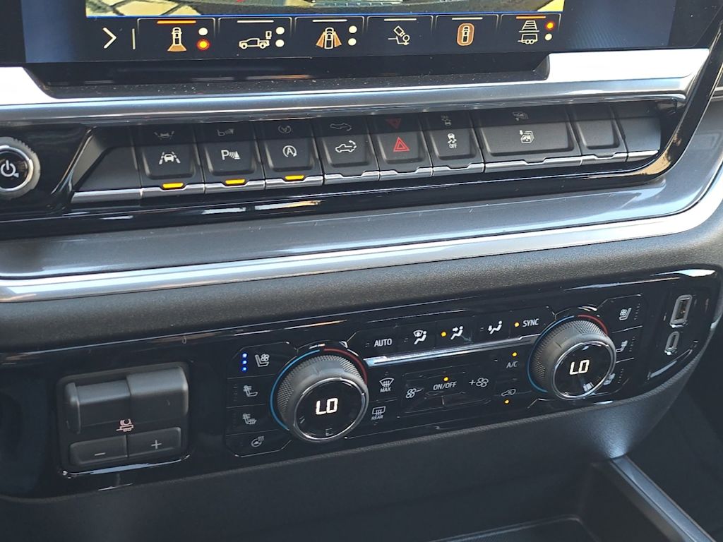 Thumbnail: 2026 Chevrolet Silverado 1500 - 23