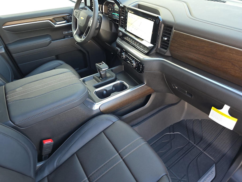 Thumbnail: 2026 Chevrolet Silverado 1500 - 11