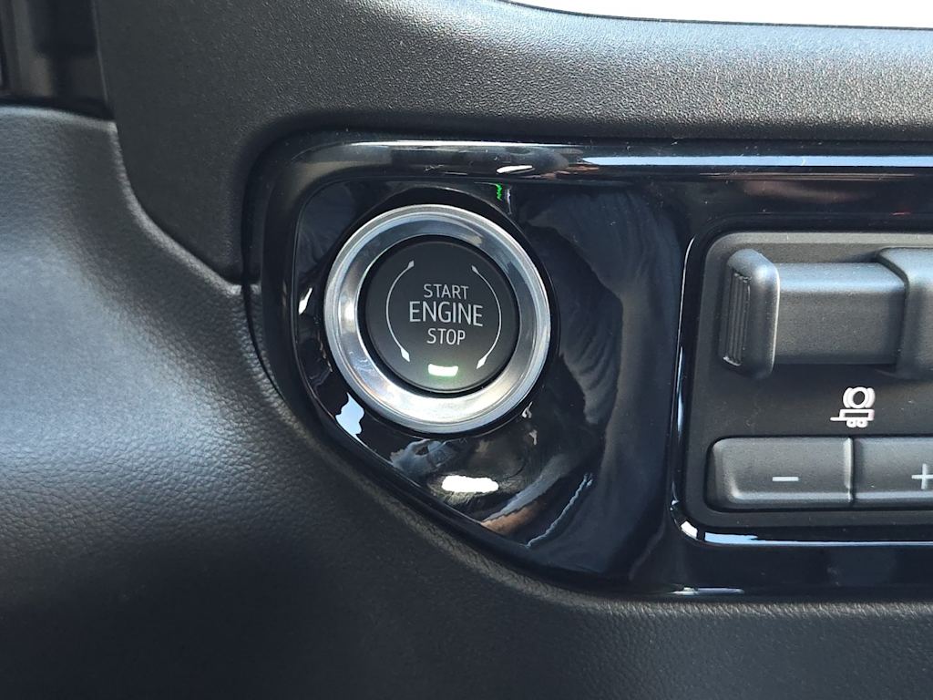 Thumbnail: 2026 Chevrolet Silverado 1500 - 25