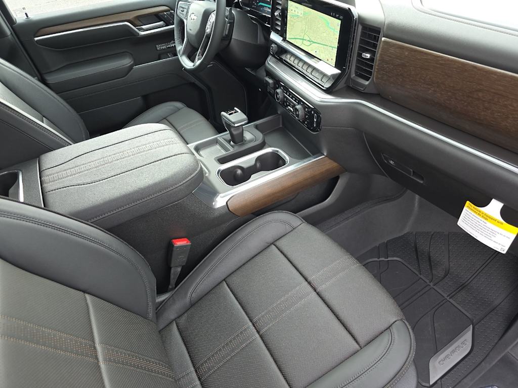 Thumbnail: 2026 Chevrolet Silverado 1500 - 11