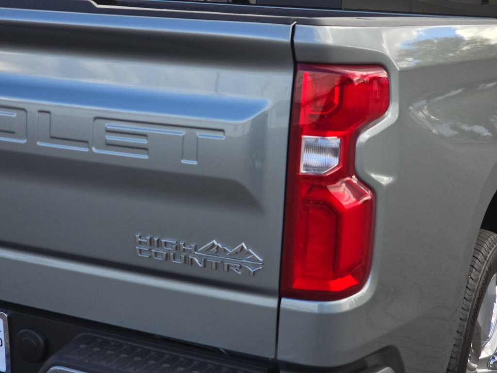 Thumbnail: 2026 Chevrolet Silverado 1500 - 27