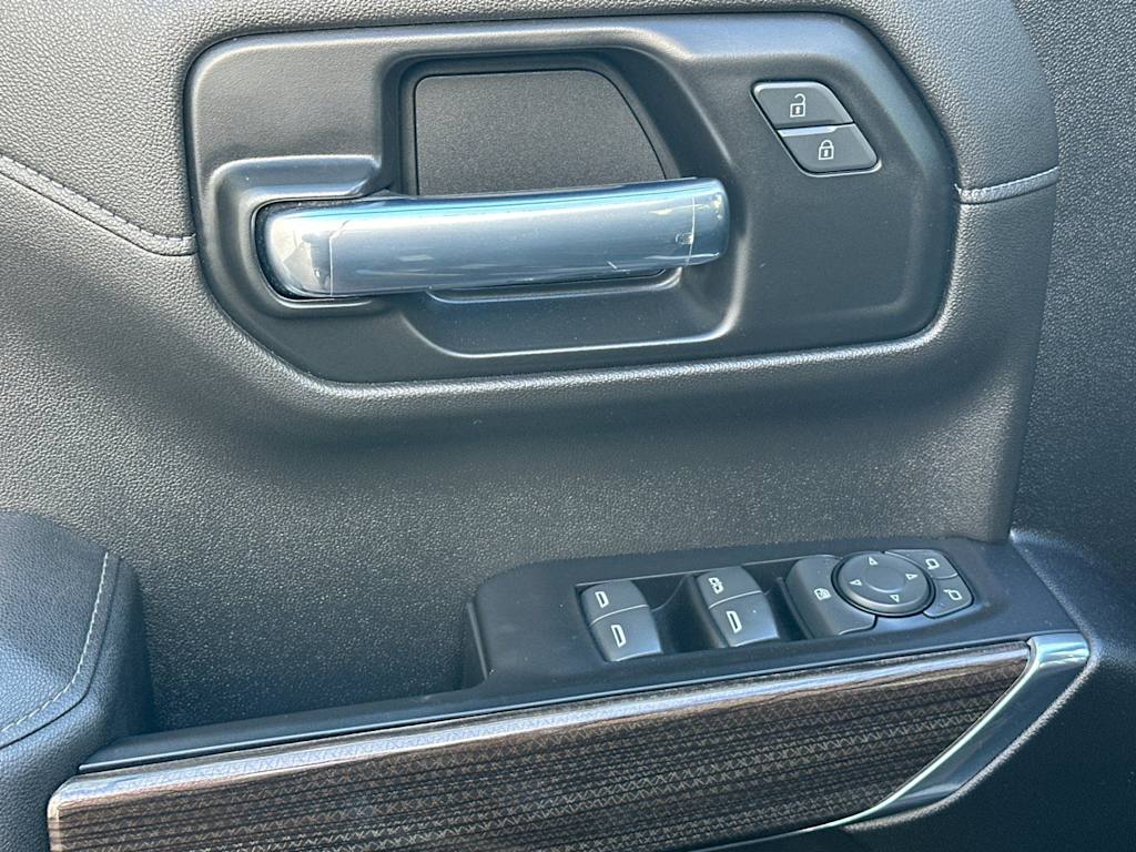 Thumbnail: 2022 Chevrolet Silverado 1500 - 20