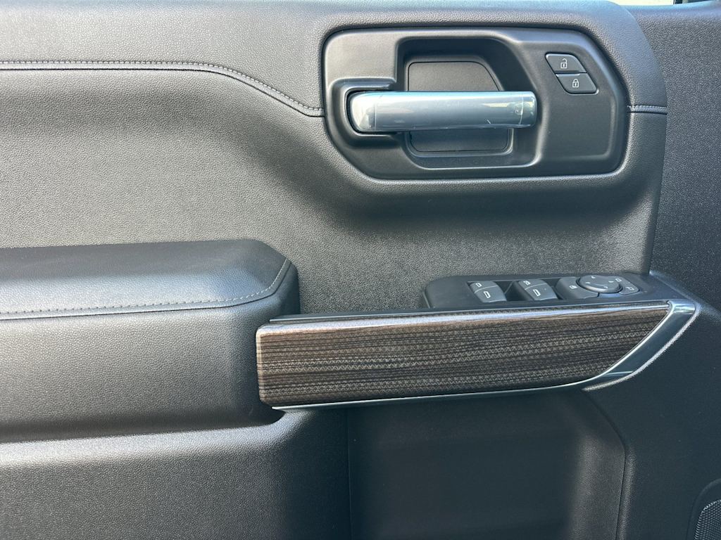 Thumbnail: 2022 Chevrolet Silverado 1500 - 19