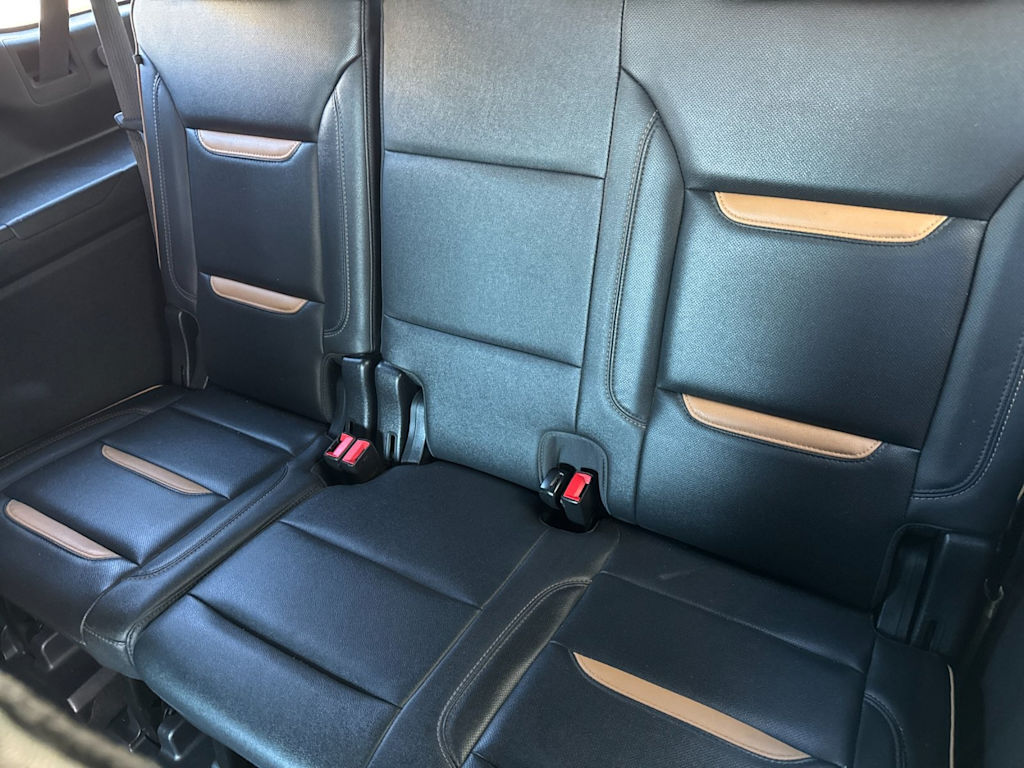 Thumbnail: 2021 GMC Yukon XL - 22