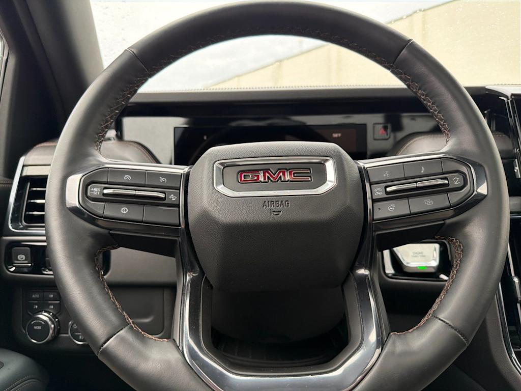 Thumbnail: 2025 GMC Yukon XL - 28