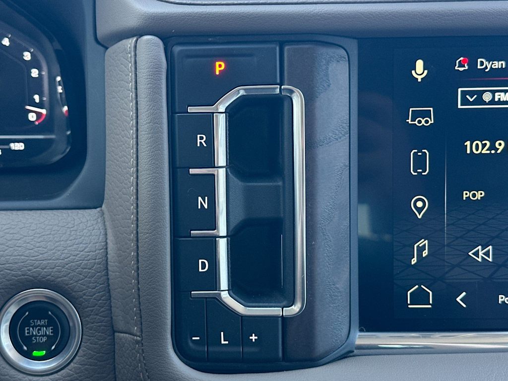 Thumbnail: 2023 GMC Yukon XL - 13