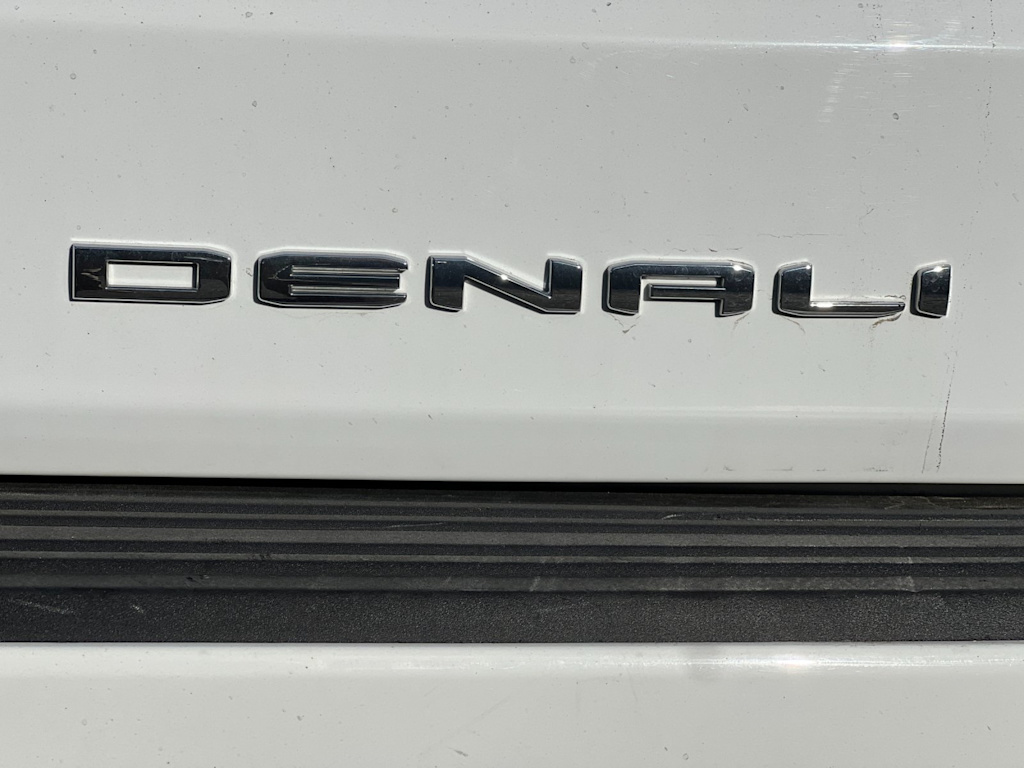 2024 GMC Yukon XL Denali 7