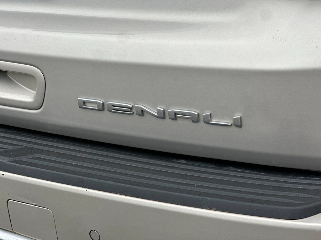 Thumbnail: 2023 GMC Yukon XL - 7