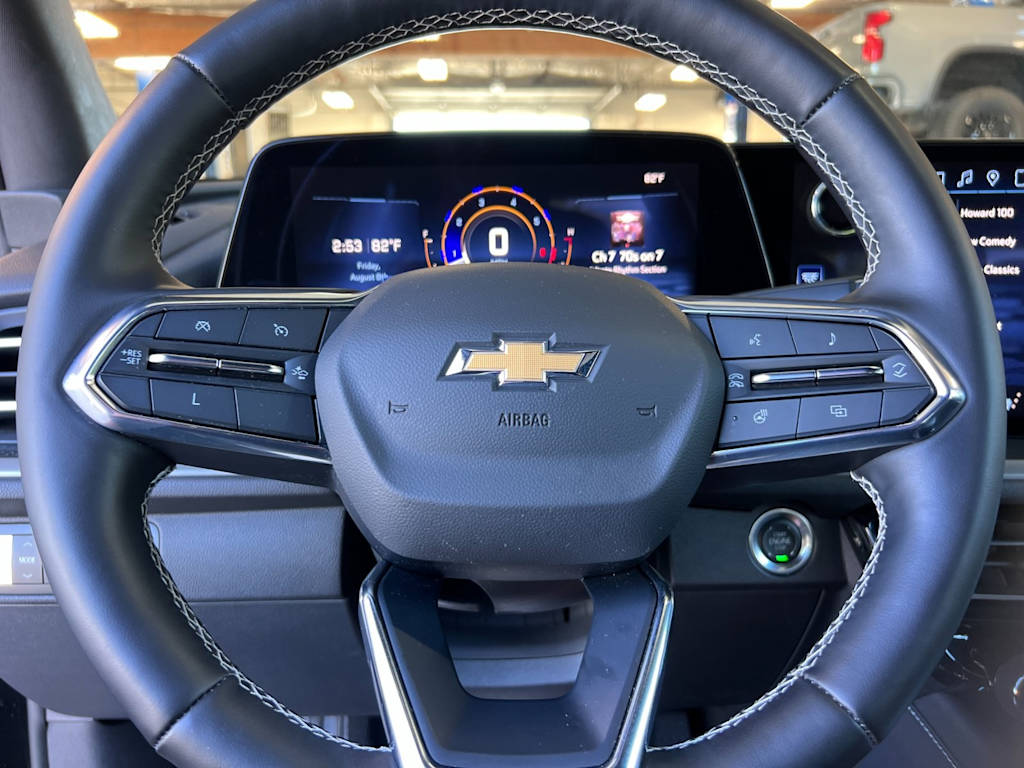 Thumbnail: 2025 Chevrolet Traverse - 28