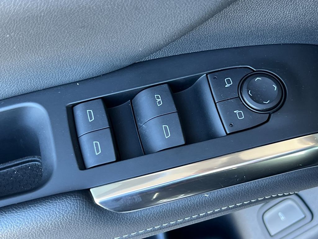 Thumbnail: 2025 Chevrolet Traverse - 21