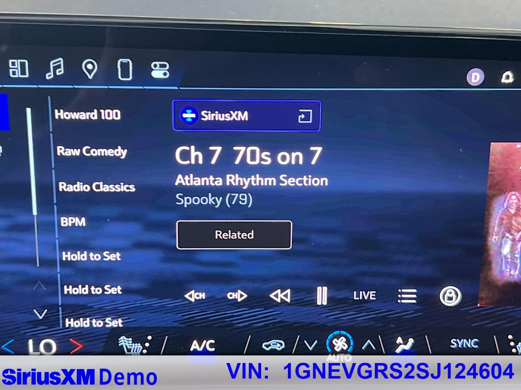 Thumbnail: 2025 Chevrolet Traverse - 31