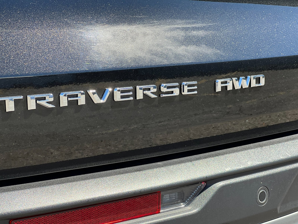 Thumbnail: 2025 Chevrolet Traverse - 30