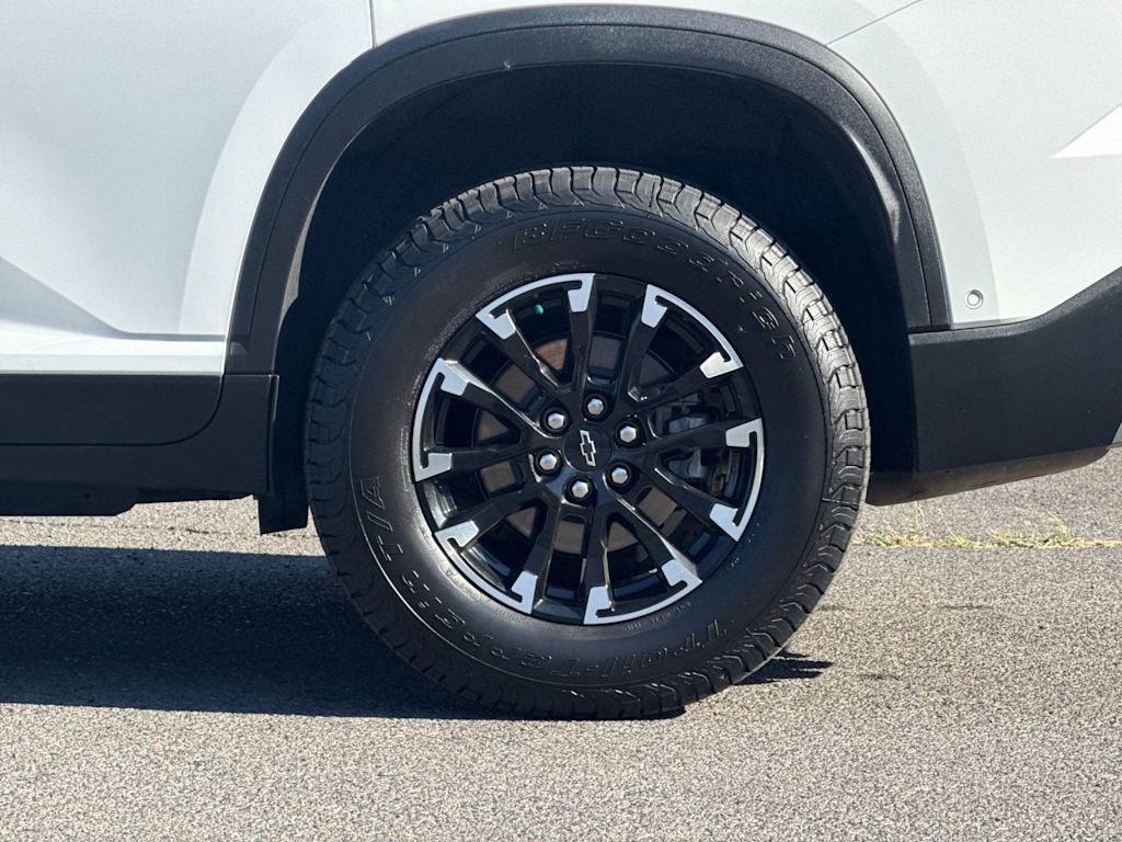 Thumbnail: 2024 Chevrolet Traverse - 8