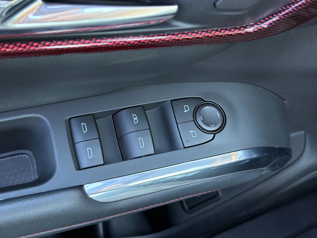 Thumbnail: 2025 Chevrolet Traverse - 21