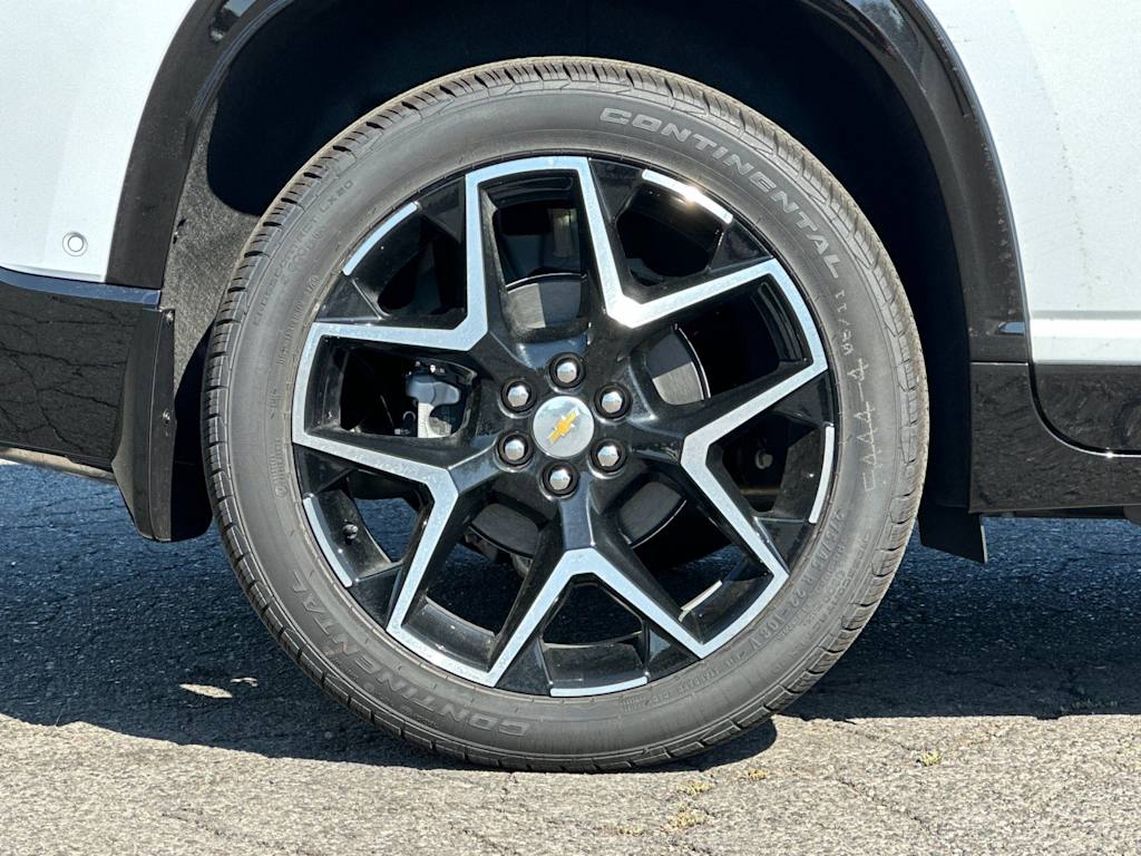 Thumbnail: 2026 Chevrolet Traverse - 6