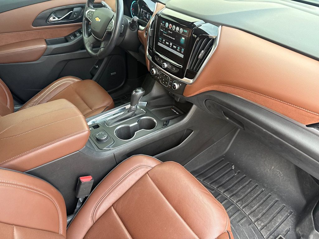Thumbnail: 2018 Chevrolet Traverse - 12