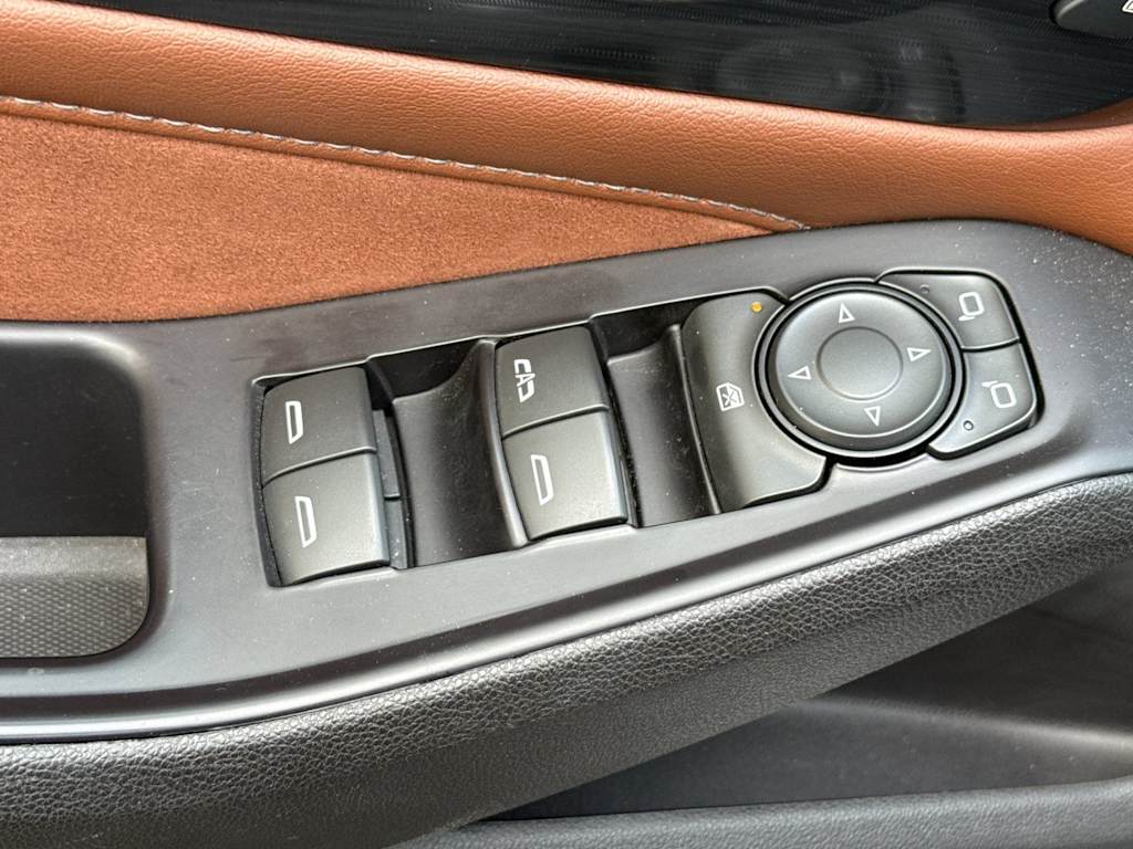 Thumbnail: 2018 Chevrolet Traverse - 22