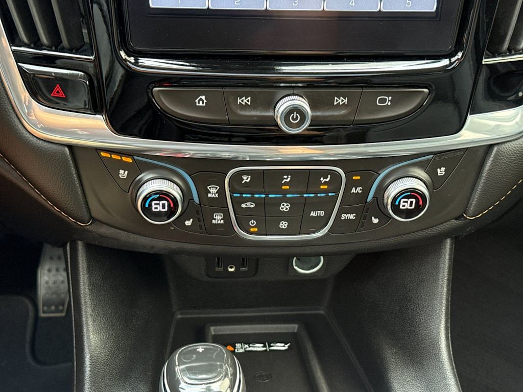 Thumbnail: 2019 Chevrolet Traverse - 27