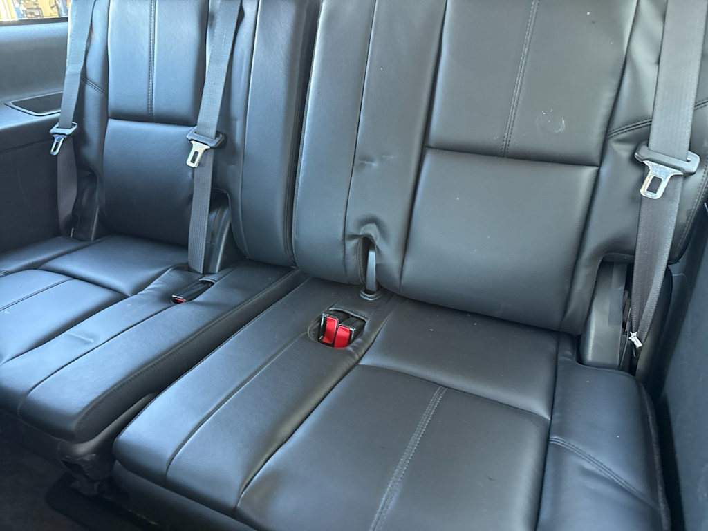 Thumbnail: 2009 Chevrolet Suburban - 11