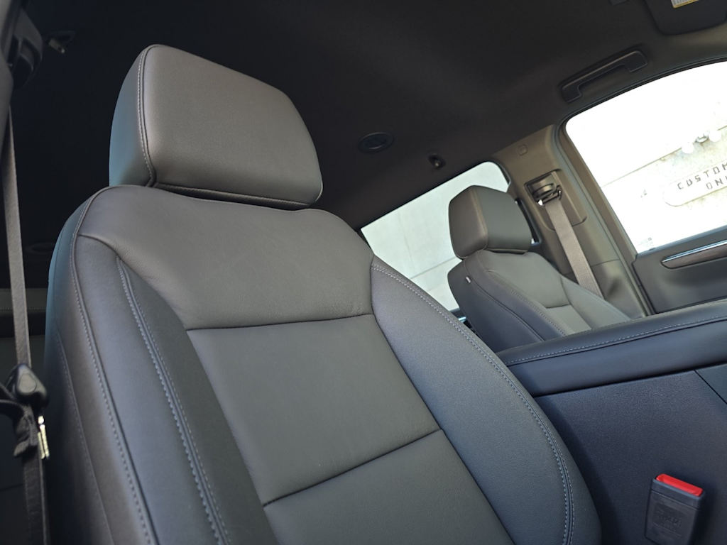 Thumbnail: 2026 Chevrolet Suburban - 23