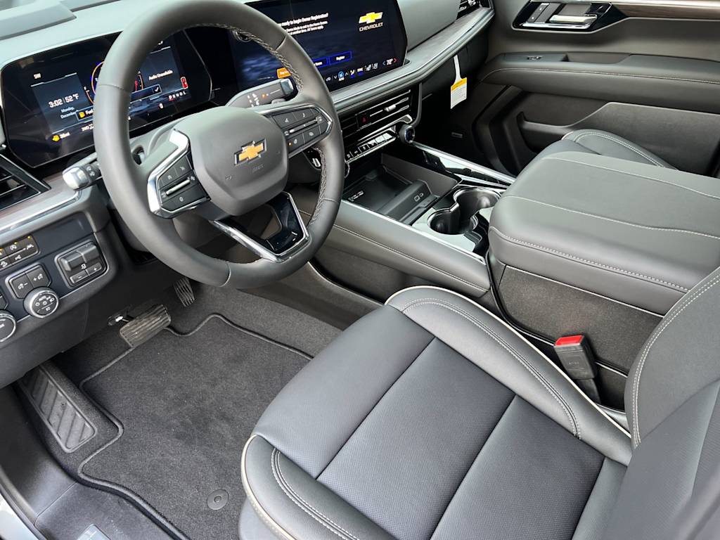 Thumbnail: 2026 Chevrolet Suburban - 9