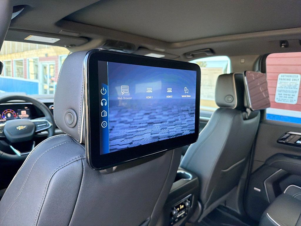 Thumbnail: 2026 Chevrolet Suburban - 10