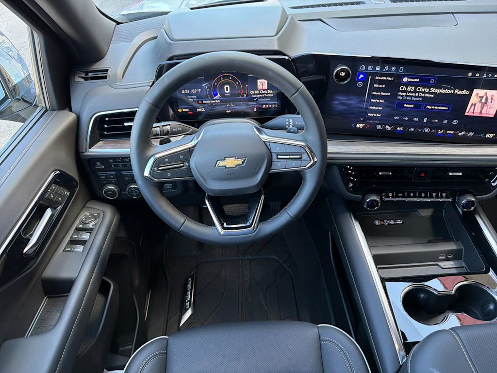 Thumbnail: 2026 Chevrolet Suburban - 8
