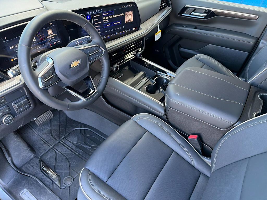 Thumbnail: 2026 Chevrolet Suburban - 9