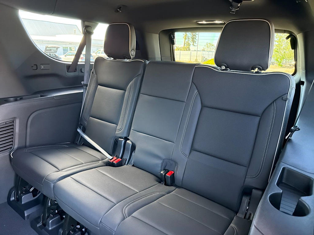 Thumbnail: 2026 Chevrolet Suburban - 24
