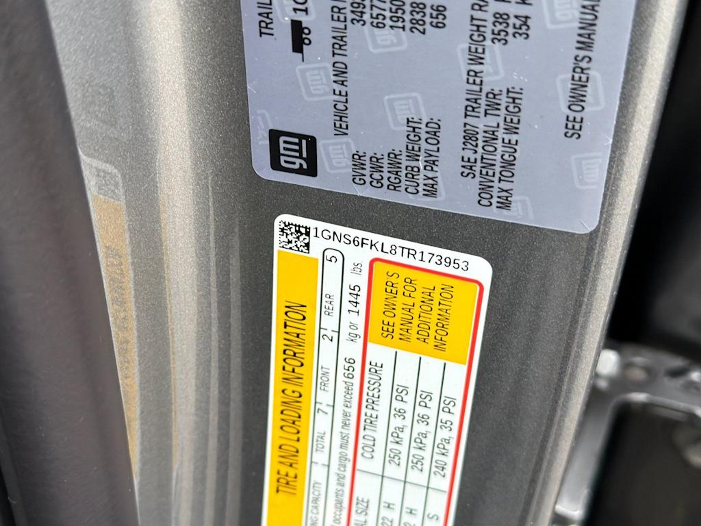 Thumbnail: 2026 Chevrolet Suburban - 30