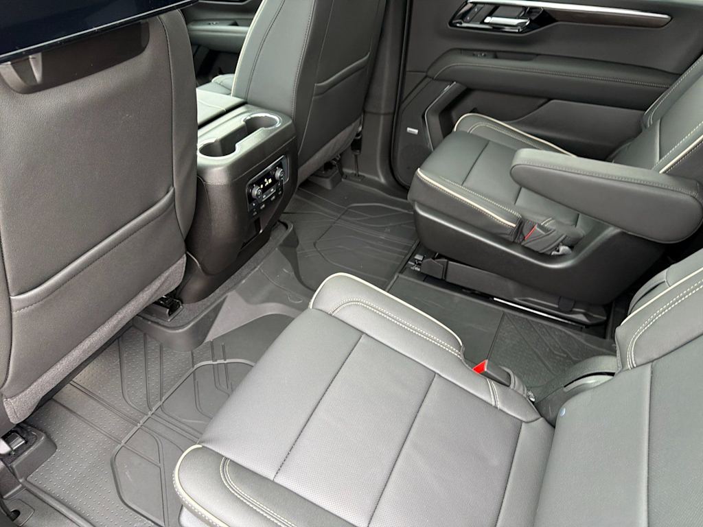 Thumbnail: 2026 Chevrolet Suburban - 11