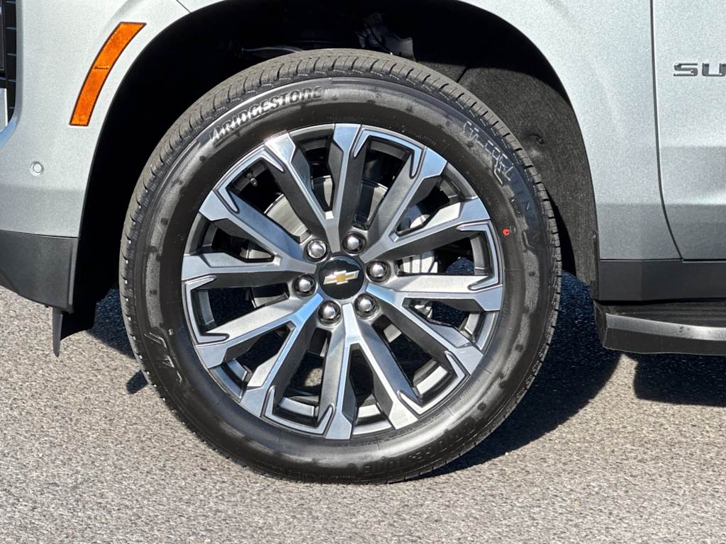 Thumbnail: 2026 Chevrolet Suburban - 8