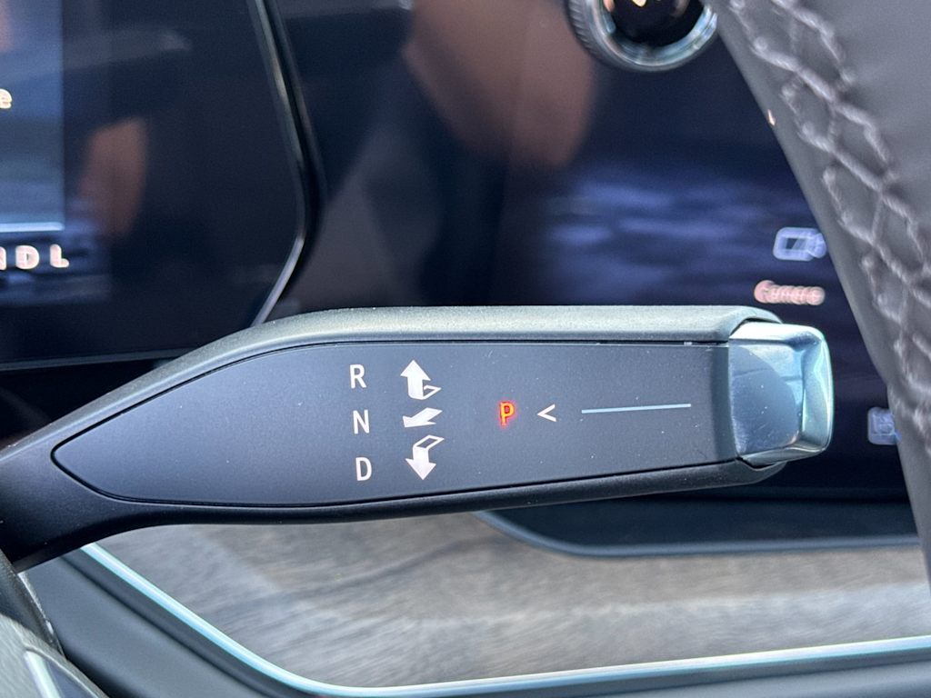 Thumbnail: 2026 Chevrolet Suburban - 27