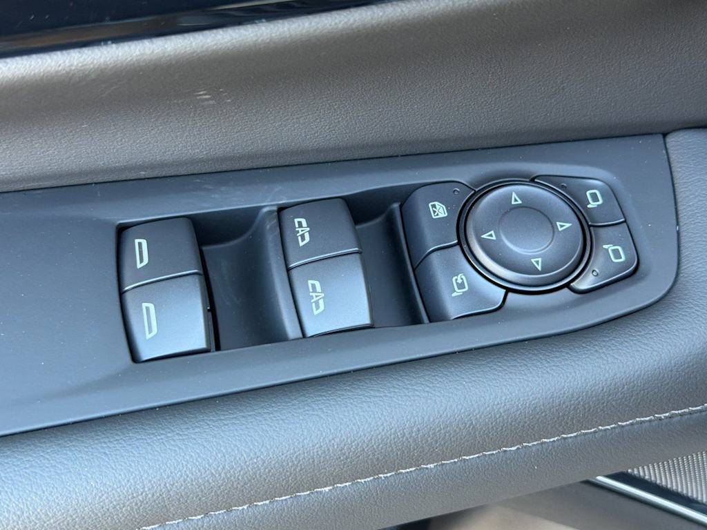 Thumbnail: 2026 Chevrolet Tahoe - 21